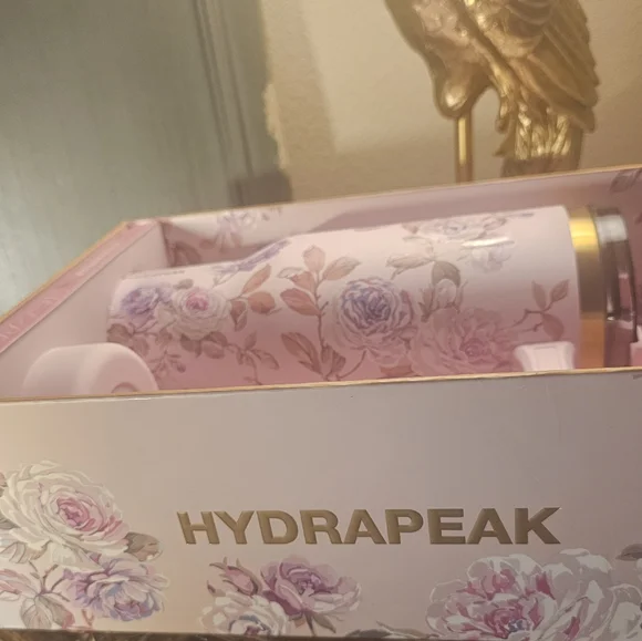 Hydrapeak Floral Tumbler with Lid - Pink and Gold - Picture 10 of 12